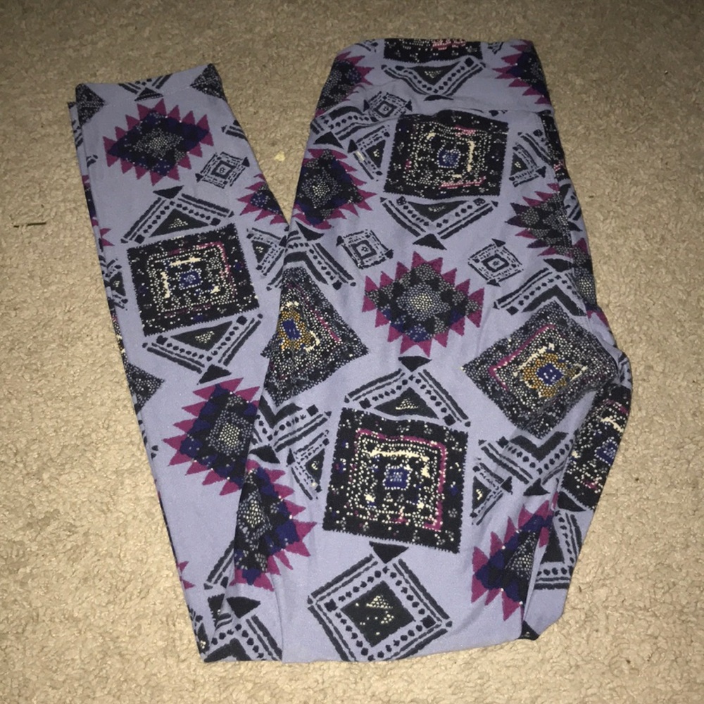 Gorgeous purple OS LuLaRoe leggings! VGUC!
